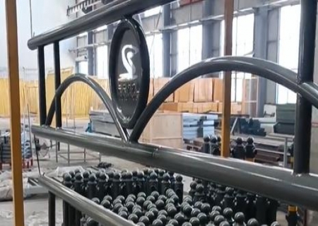 武漢小區道路護欄定制生產