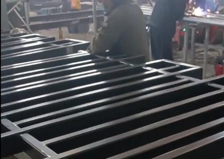 大型圍墻護欄生產流程